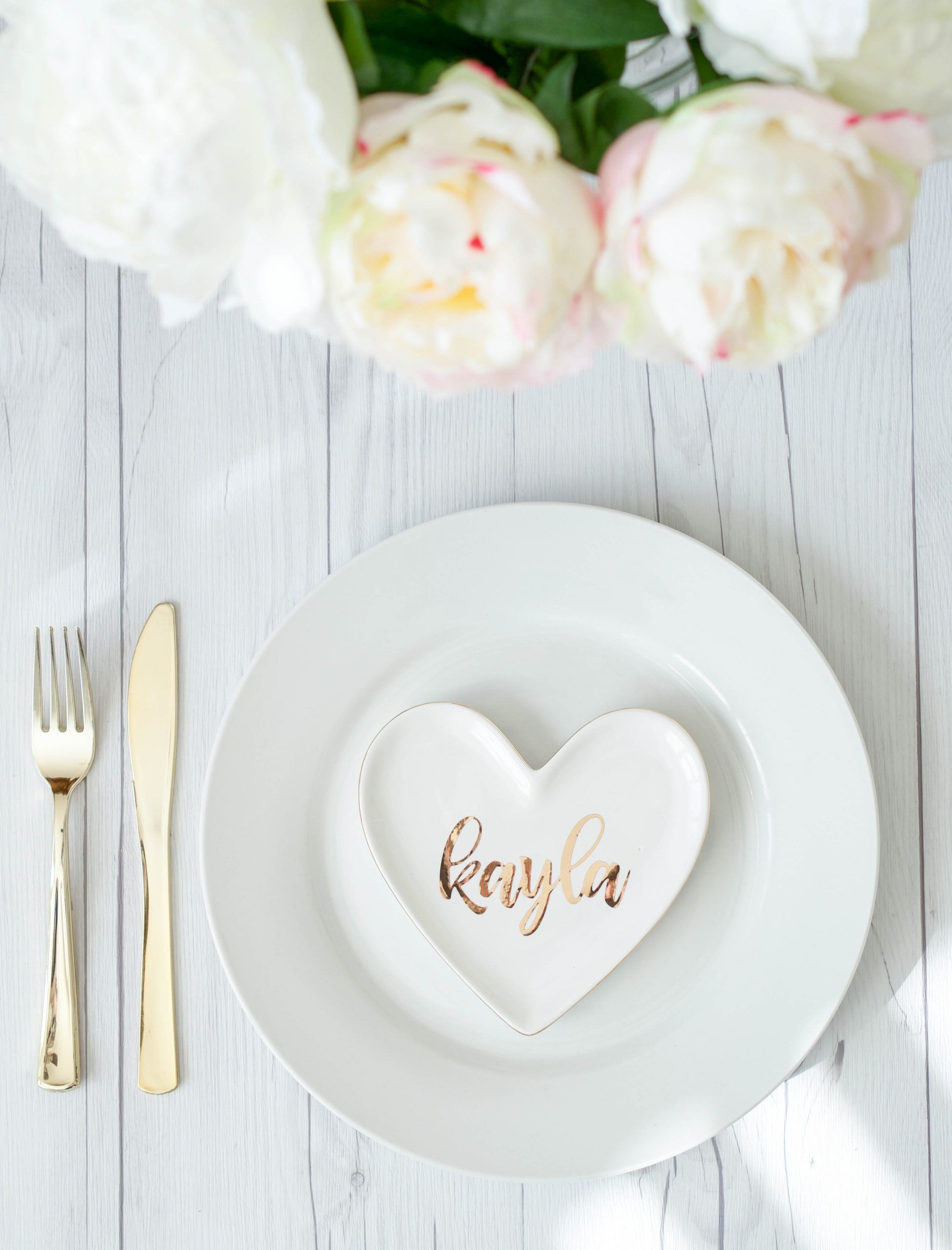 Easy Valentine’s Day Place Setting