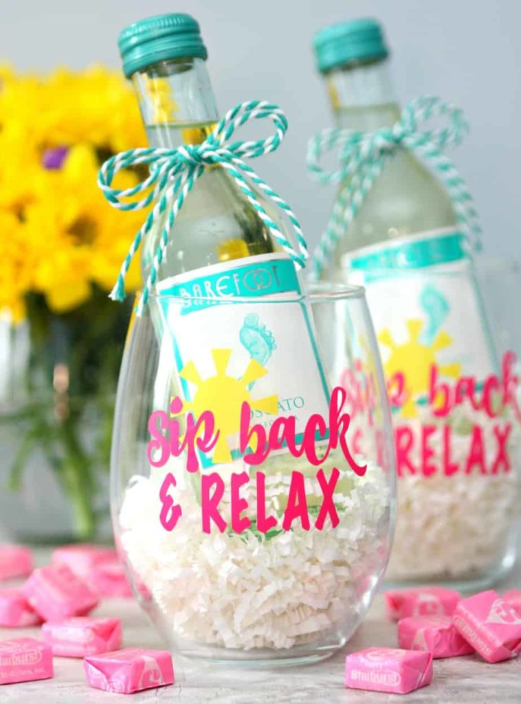 https://kaylamakes.com/wp-content/uploads/2018/05/Sip-Back-and-Relax-Wine-Glass-Gift--758x1024.jpg