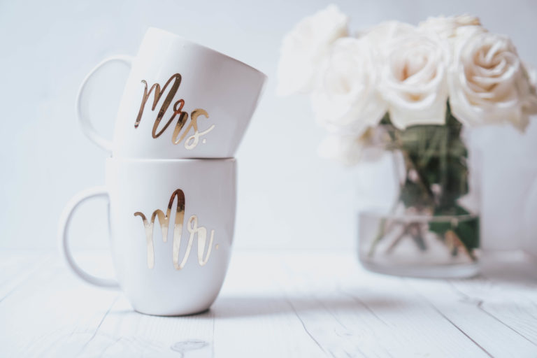 DIY Gift Idea Bride and Groom Mugs With Chrome Adhesive Vinyl Kayla Makes