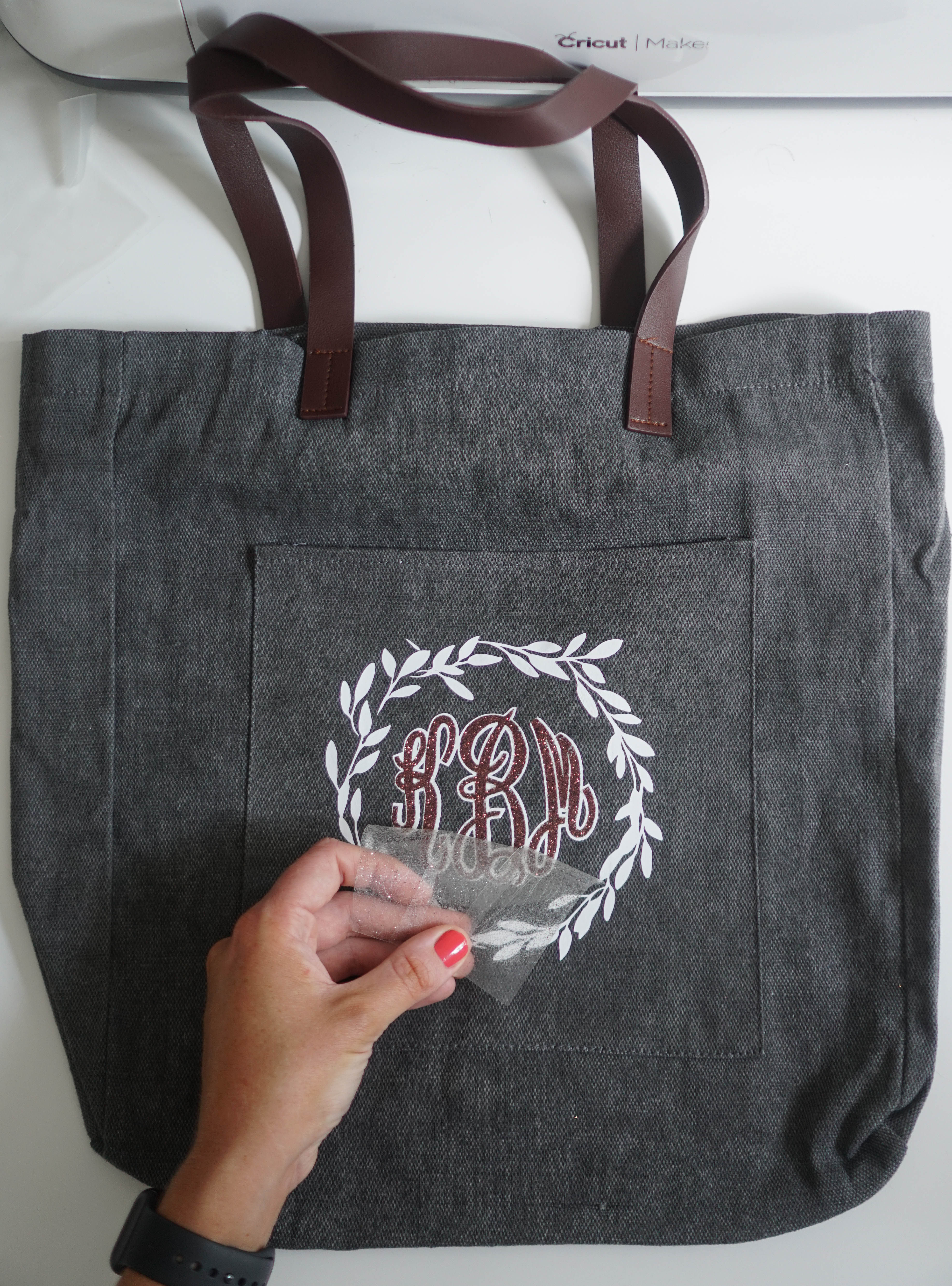 DIY Tote Bag with Heat Transfer Vinyl - My Designs In the Chaos