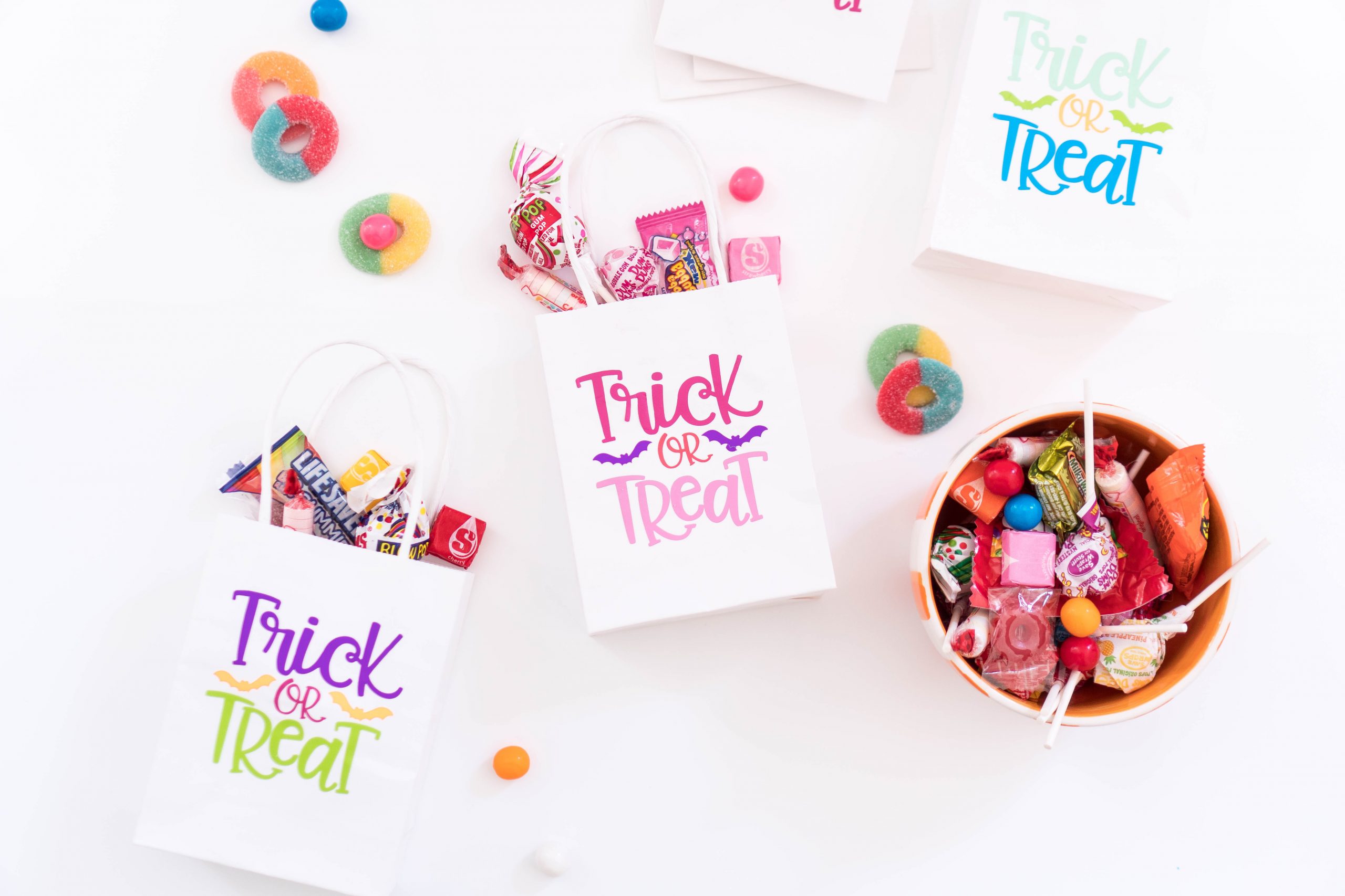 DIY Party Idea: Paper Treat Bags with Heat Transfer Vinyl