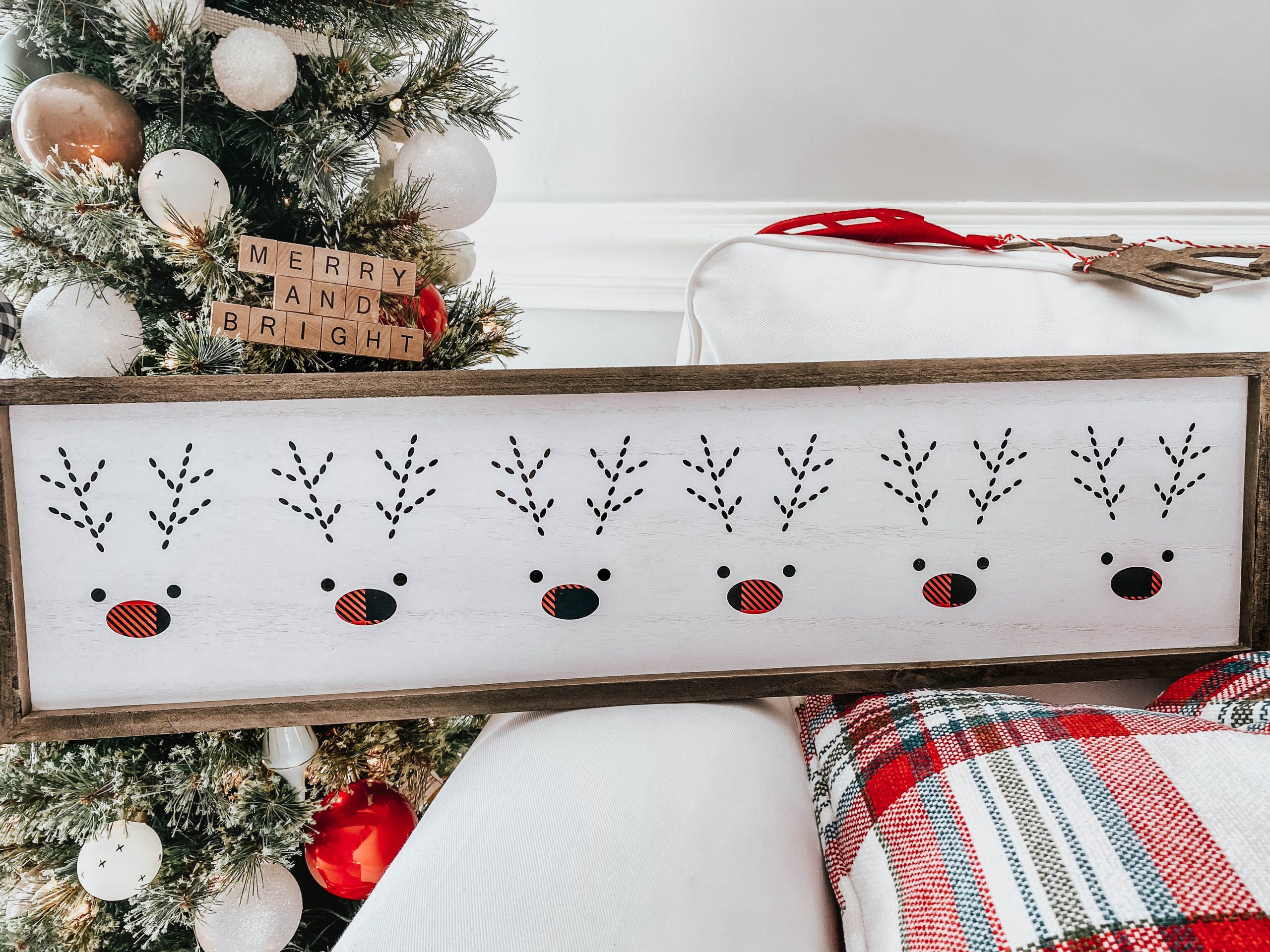 DIY Christmas Home Decor with Adhesive Vinyl